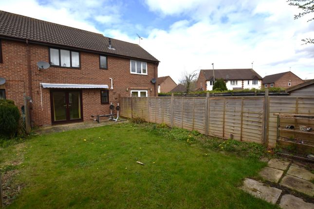 Flat to rent in Lapwing Close, Bicester