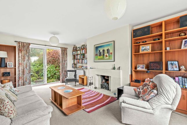 6, Oldfield Close, Little Chalfont photo 3