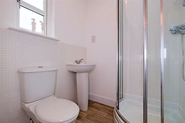 Main Bedroom Ensuite