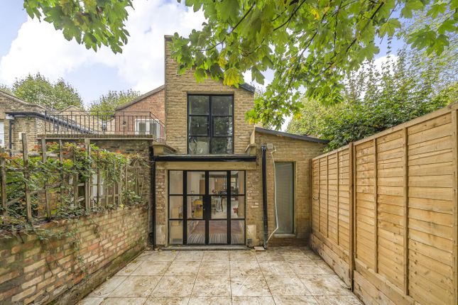 45, Chadwick Road, London photo 3