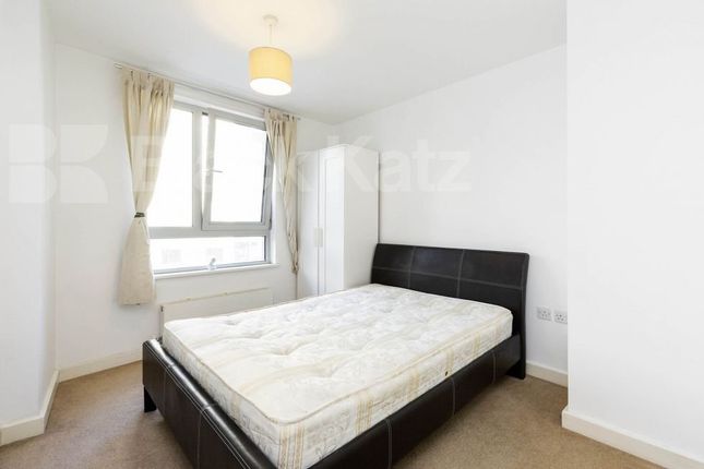 Buckler Court,Eden Grove, London photo 4