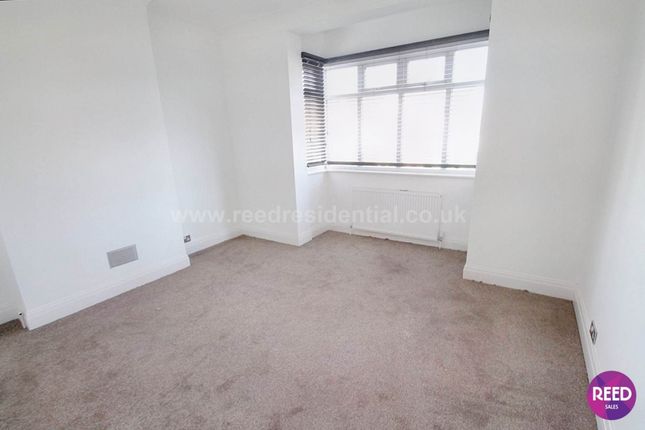 Thumbnail Flat to rent in Finchley Road, Westcliff On Sea