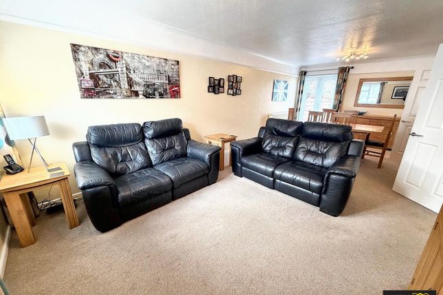 12, Barrow Rise, Weymouth photo 2