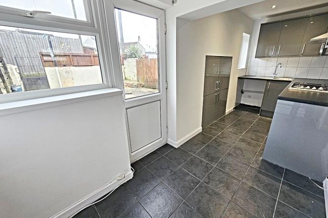 28, Thurston Road, Pontypridd photo 5