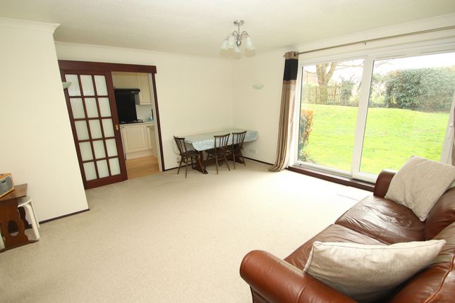 136, Dyke Drive, Kent photo 2