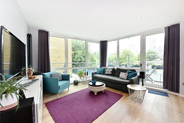 Flat for sale in Halcyon Wharf, 5 Wapping High Street, London