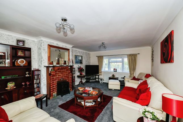 Detached house for sale in Longwood Avenue, Waterlooville, Hampshire
