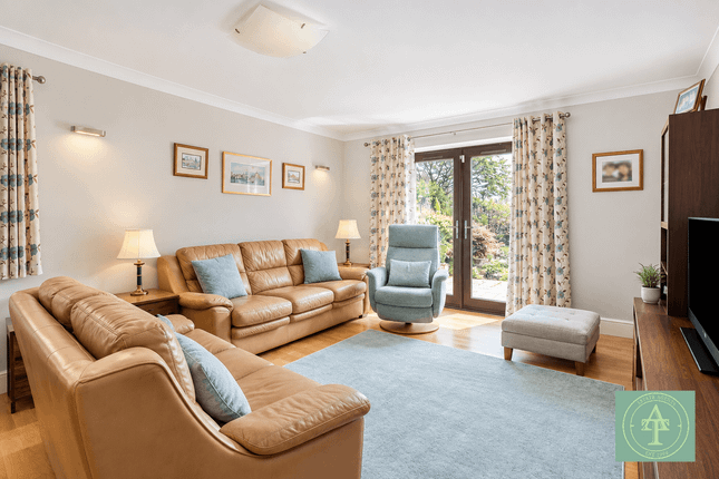1 Camelia Court, 27, Old Farm Avenue, LONDON photo 2
