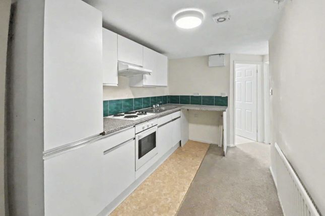 27a, The Broadway, Cambs photo 2