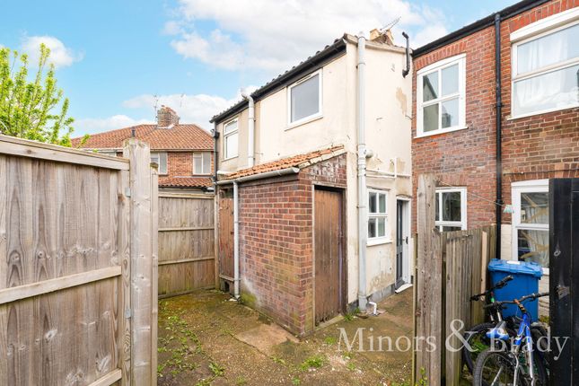 Terraced house to rent in Waterloo Road, Norwich