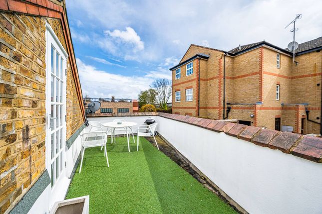 Maisonette for sale in Ashby Mews, Brixton, London