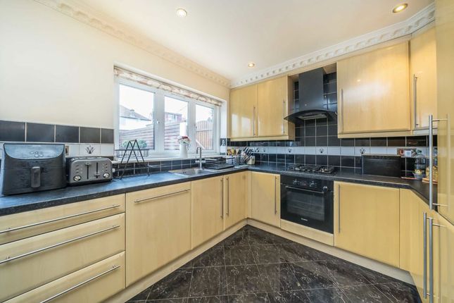 47, Brent Park Road, London photo 2
