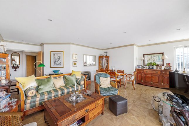 Flat for sale in Mendip Court, Chatfield Road, London