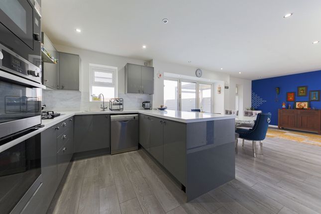 26 Swallow Drive, Newcastle Upon Tyne photo 3