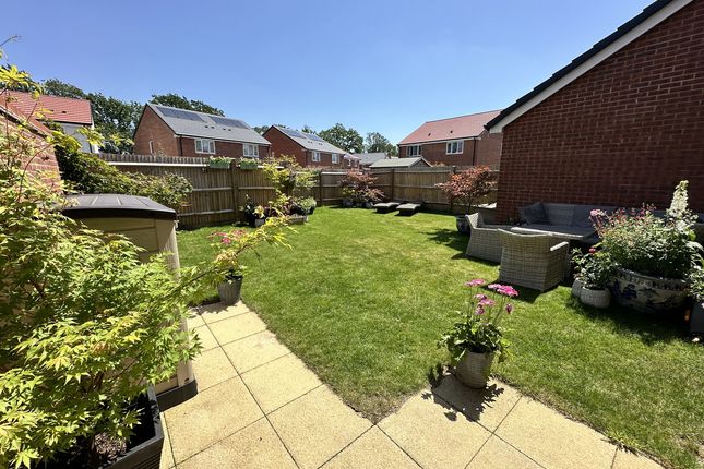 22, Miles Road, Bordon photo 2