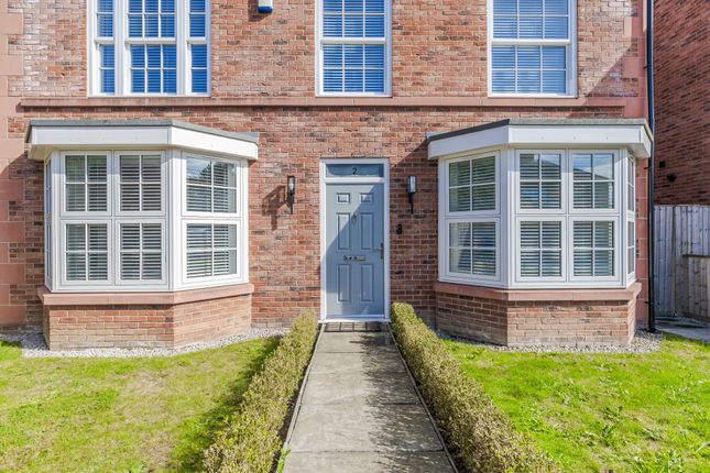 2 Green Ridge Court, Northwich photo 2