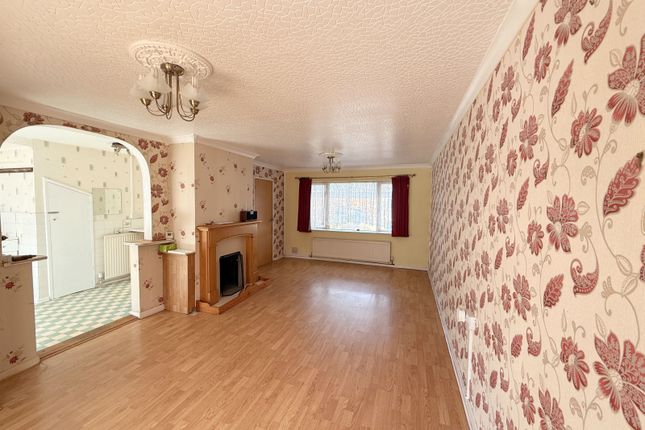 25 Despenser Road, Tewkesbury photo 3