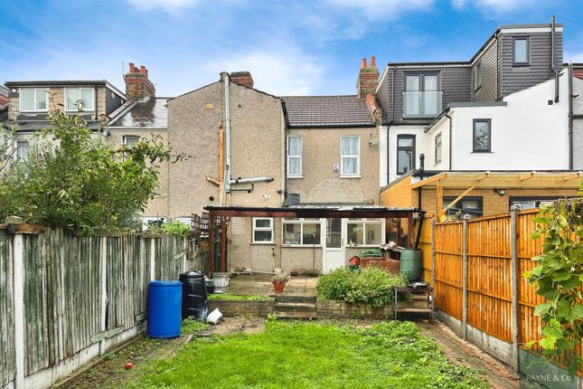 308 Balfour Road, Ilford photo 2
