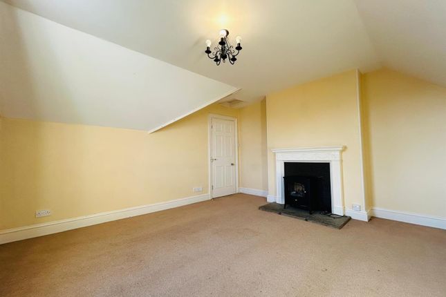 Flat 4, Sunnyside House, Lower Town, Tiverton photo 3