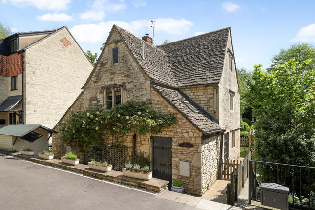 Thumbnail Cottage for sale in Station Road, Woodchester, Stroud