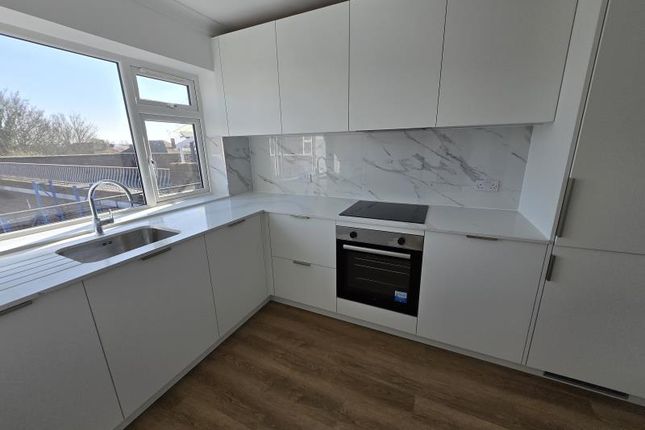 Thumbnail Flat to rent in Hertford Road, Enfield