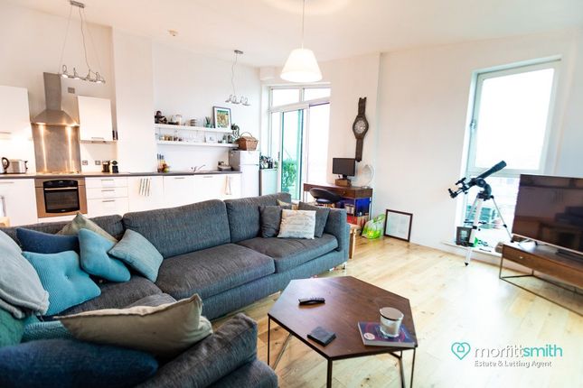 Penthouse to rent in Jet Centro, 79 St Marys Road