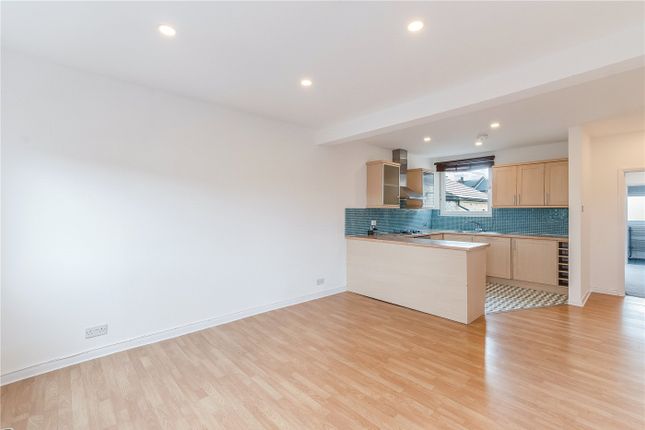 Thumbnail Flat to rent in North Cross Road, East Dulwich, London