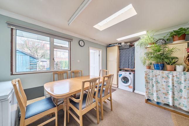 37, Wyvenhoe Road, Harrow photo 3