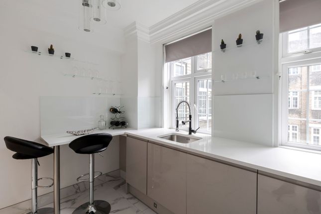 Flat 61, Princes Court, London photo 4