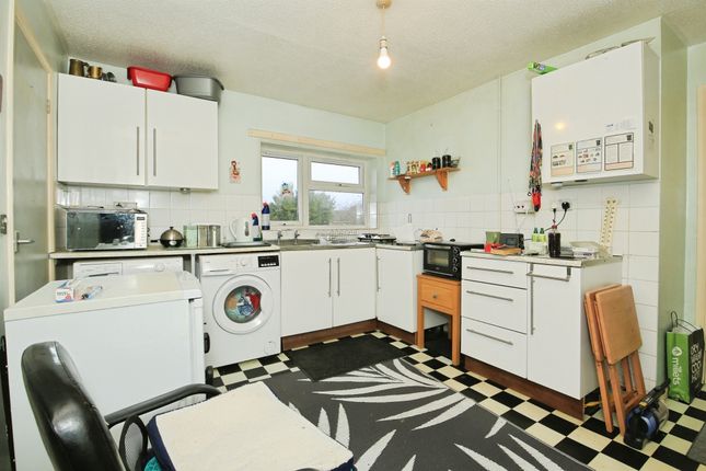 18, Crane Avenue, Peterborough photo 4