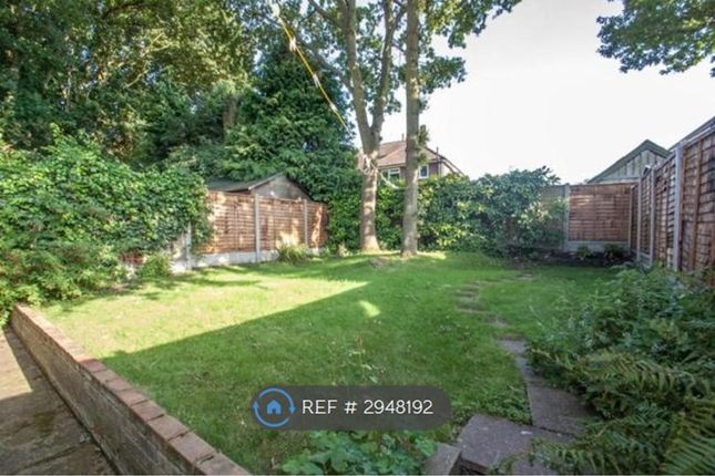 Hamilton Crescent, Brentwood photo 3