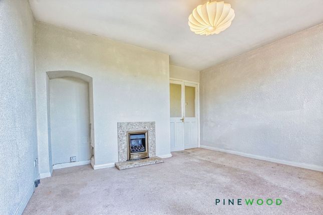 9 Linden Avenue, Chesterfield photo 4