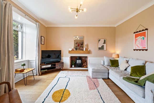 102, Kirkhill Road, Penicuik photo 4
