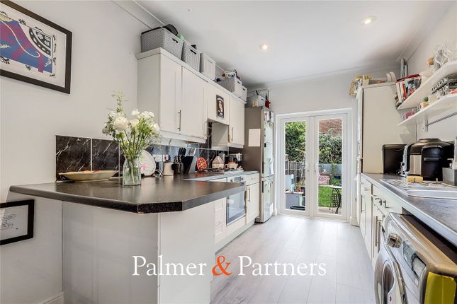 29, Henry Road, Essex photo 4