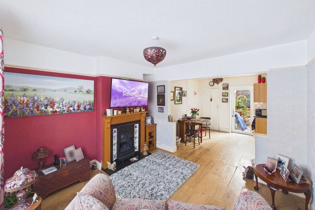 13, Elmbank Gardens, Paignton photo 3
