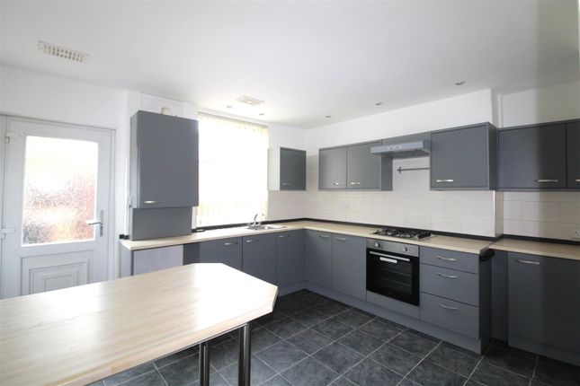 485, Bury Road, Bolton photo 4