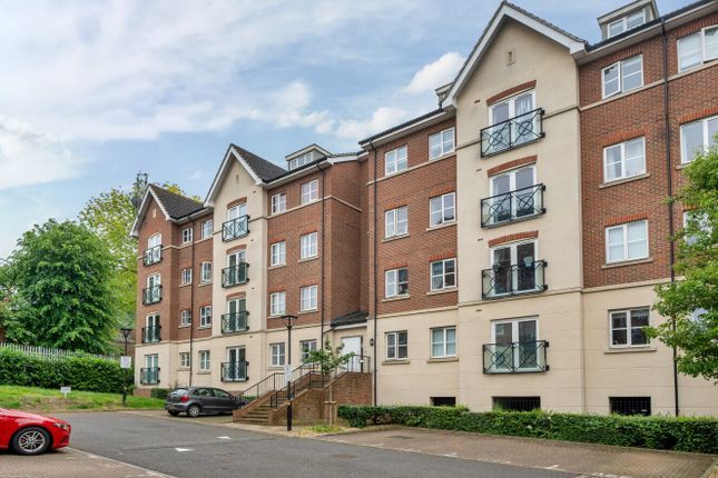 Thumbnail Flat for sale in Viridian Square, Aylesbury