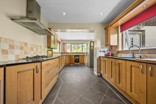 38, Callander Drive, Larbert photo 2