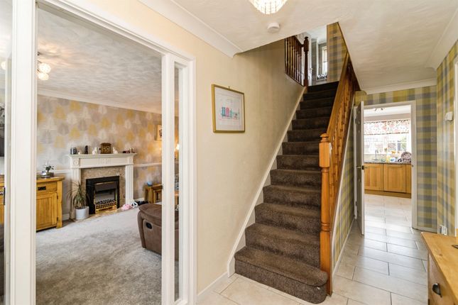 8, Gondree, Lowestoft photo 2