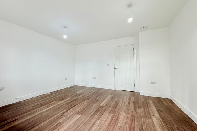 2a, Simpson Avenue, Higham Ferrers photo 3