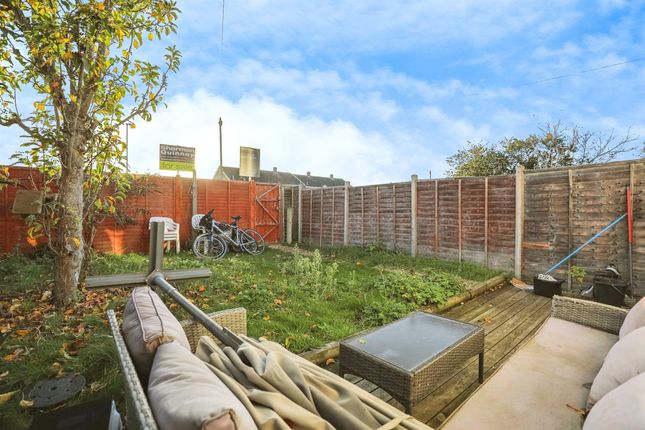 9, Waterloo Close, Huntingdon photo 4