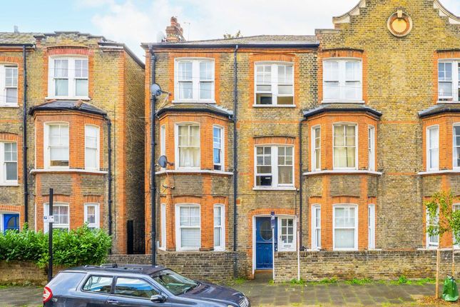 3-bed house on Cato Road, London, £3,500/mo