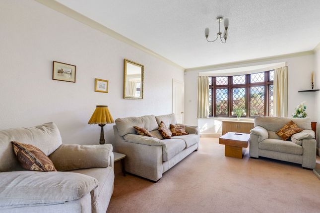 5 Rowland Avenue, Nottingham photo 4