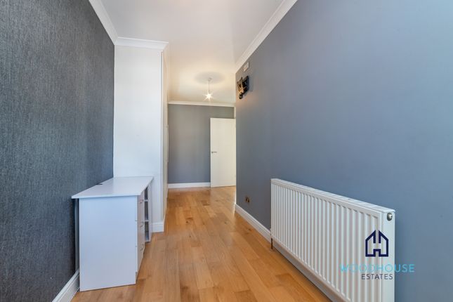 End terrace house for sale in Chequers Way, London