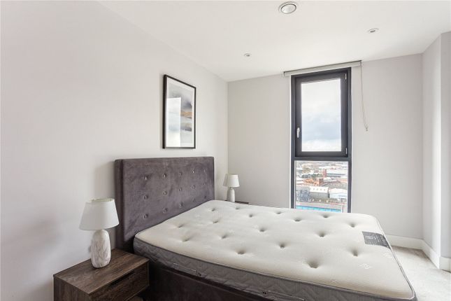 Flat for sale in Hallmark Tower, 6 Cheetham Hill Road, Manchester