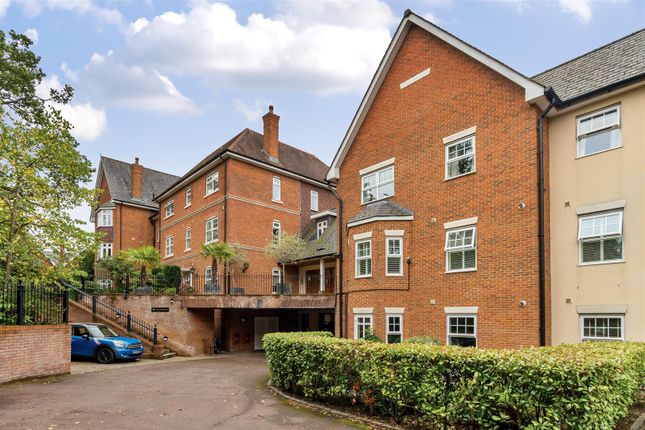 1-bed house on 17 Imperial Court, Reading Road, Wokingham, £185,000