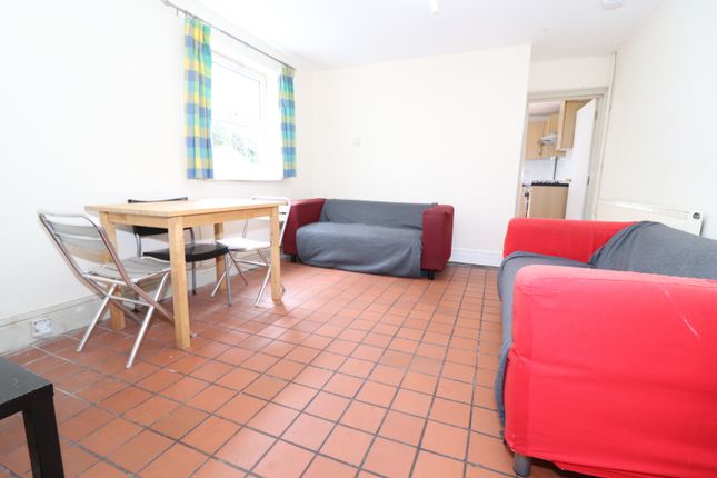 5-bed terraced on 23, Colum Road, Cardiff, £2,500/mo