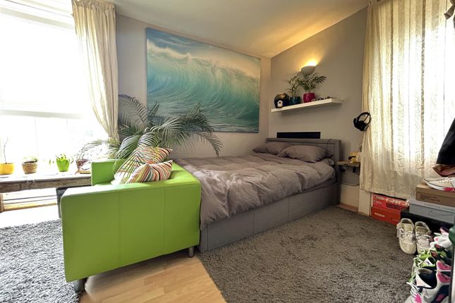 Flat 4, 11, Crow Hill, Broadstairs photo 2