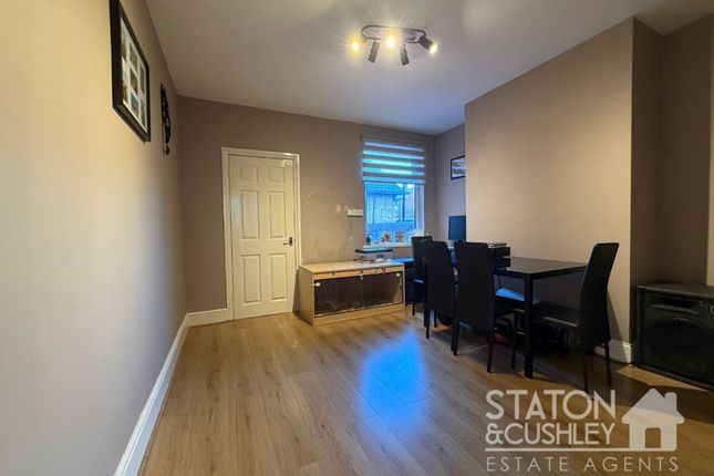 6 Princes Street, Mansfield photo 3