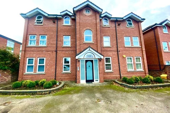Flat for sale in Niagara Street, Heaviley, Stockport, Cheshire
